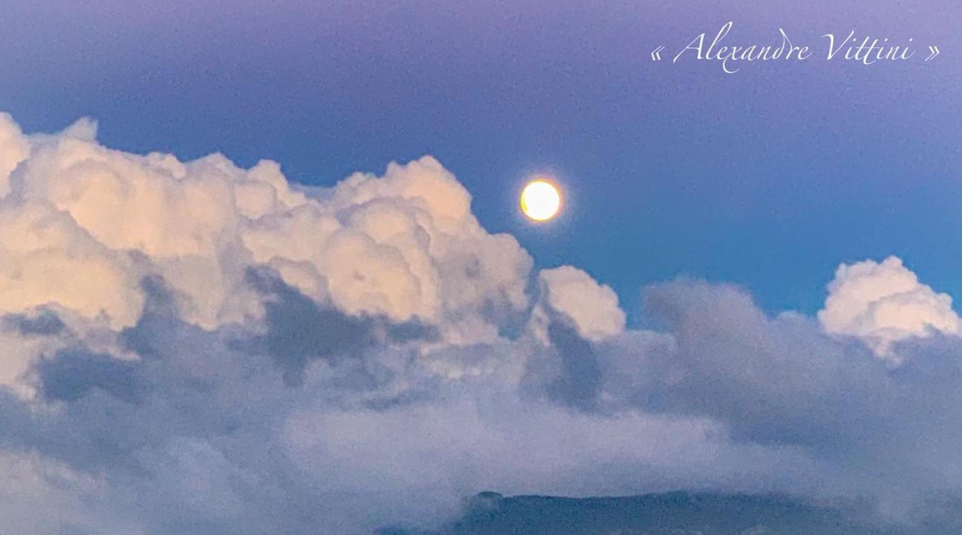 Nuits Magiques Au Village Entre Mer Et Montagnes Bigorno 外观 照片